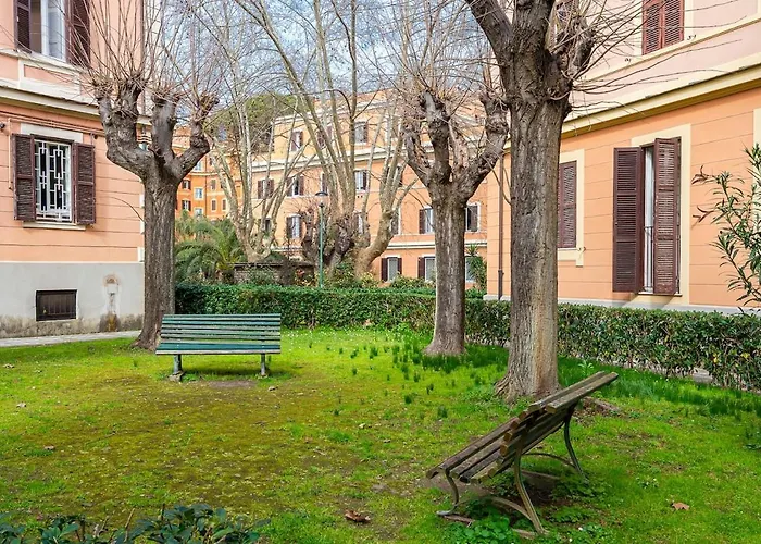Auditorium Elegant Flat In The Park Apartment