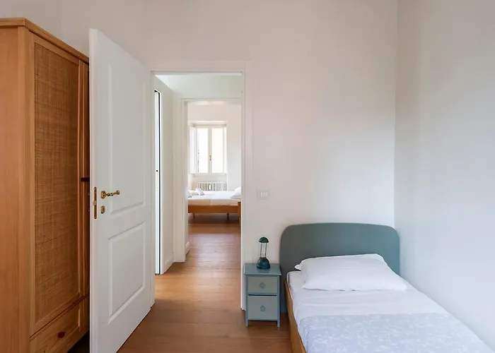 Apartment Auditorium Elegant Flat In The Park Rom