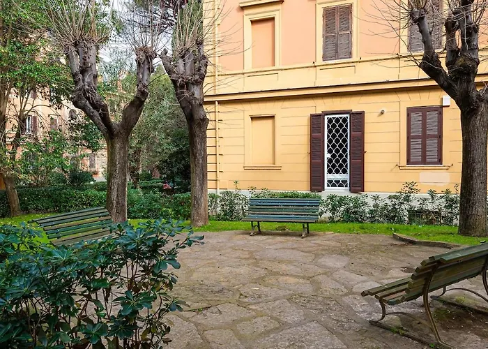 Apartment Auditorium Elegant Flat In The Park Rom