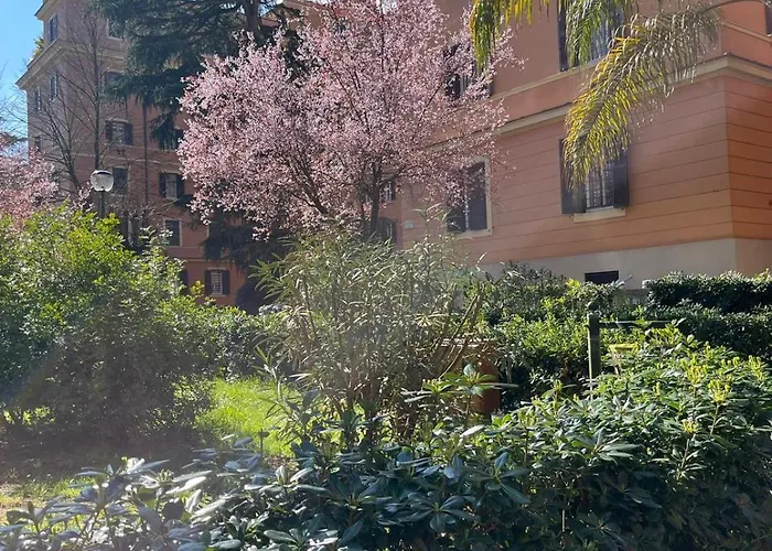 Auditorium Elegant Flat In The Park Rom