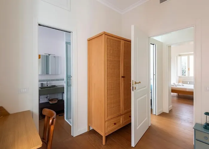 Auditorium Elegant Flat In The Park Apartment